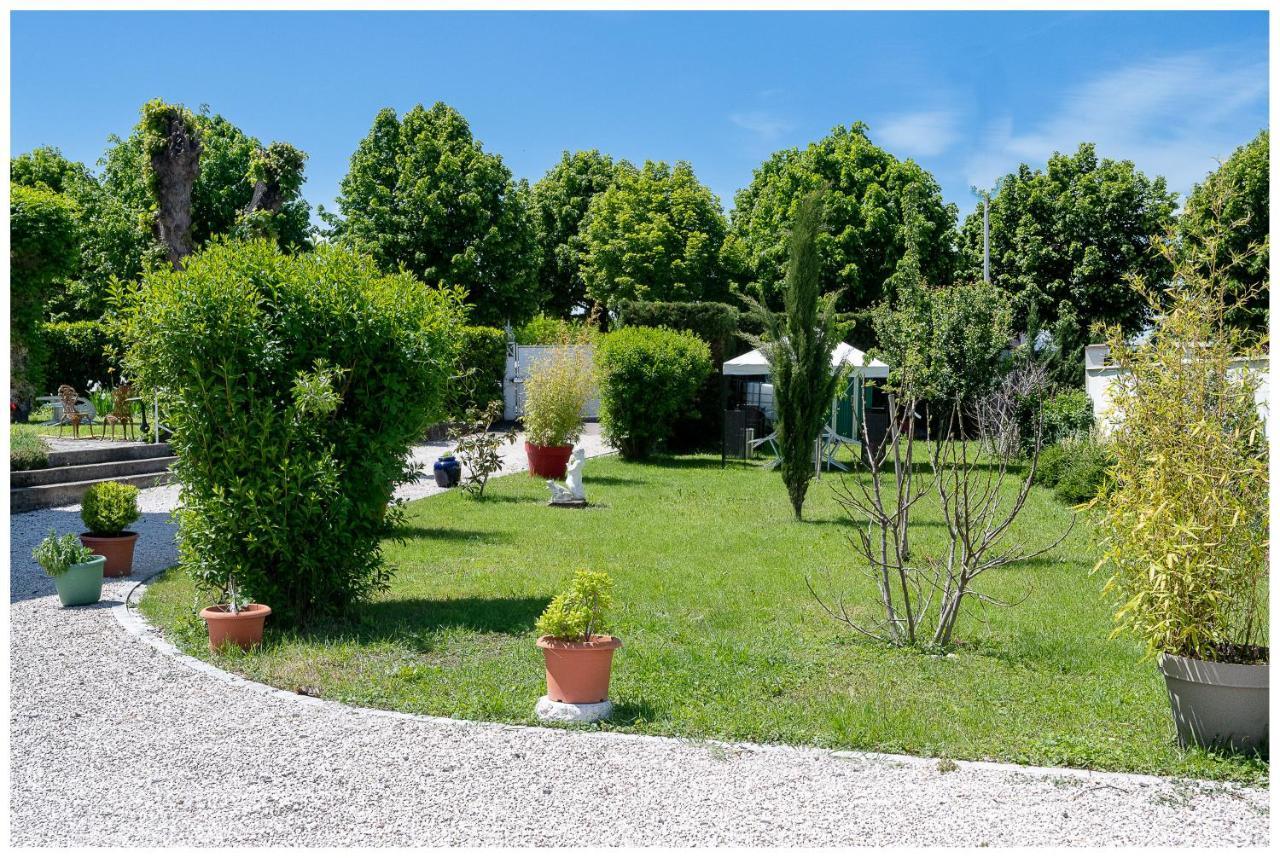 Maison De Retraite Vertaizon Exteriér fotografie